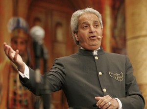 800px-Benny_hinn_sanAntonio_training